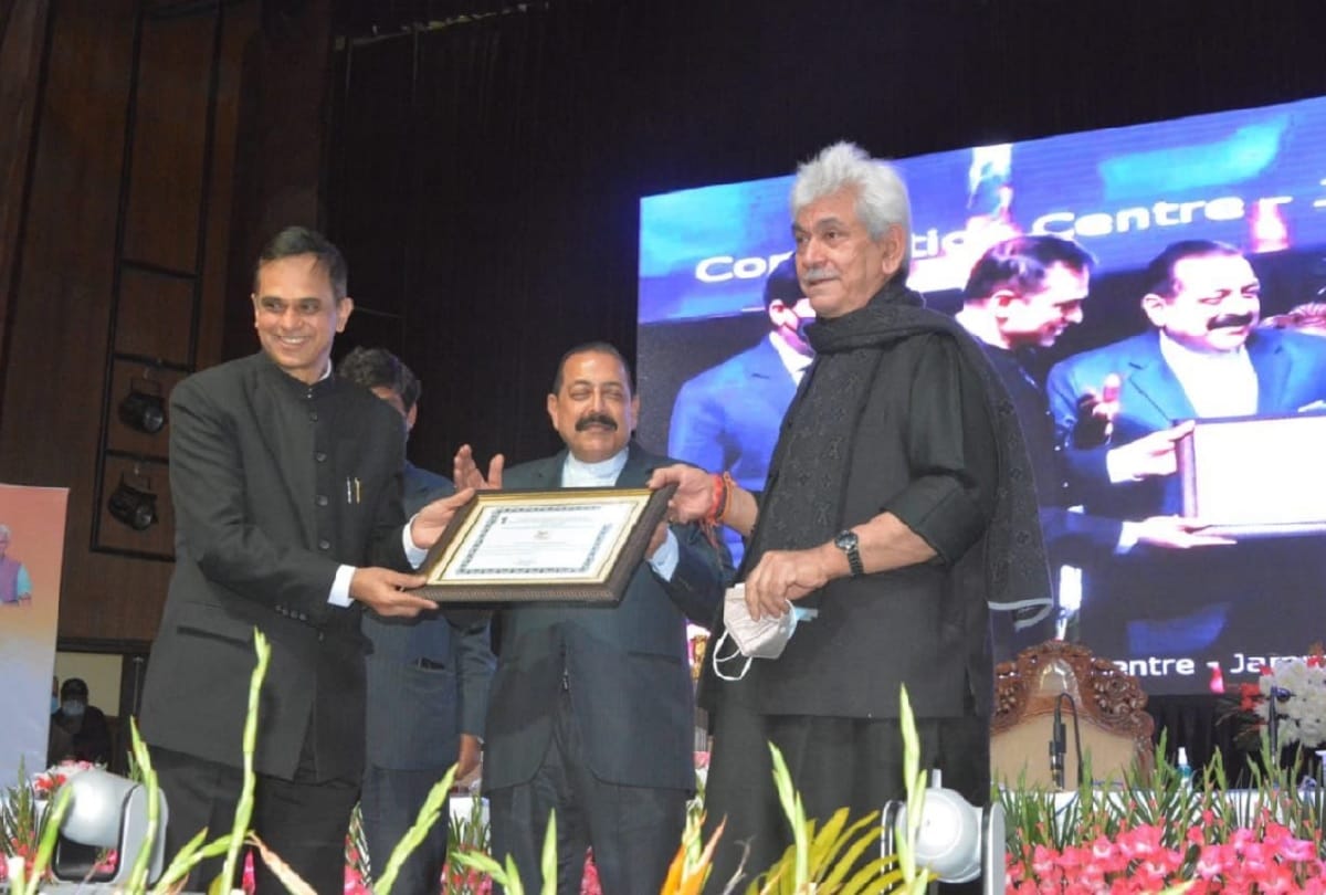 District Pulwama tops in District Good Governance Index, last year topper Jammu got sixth place this time