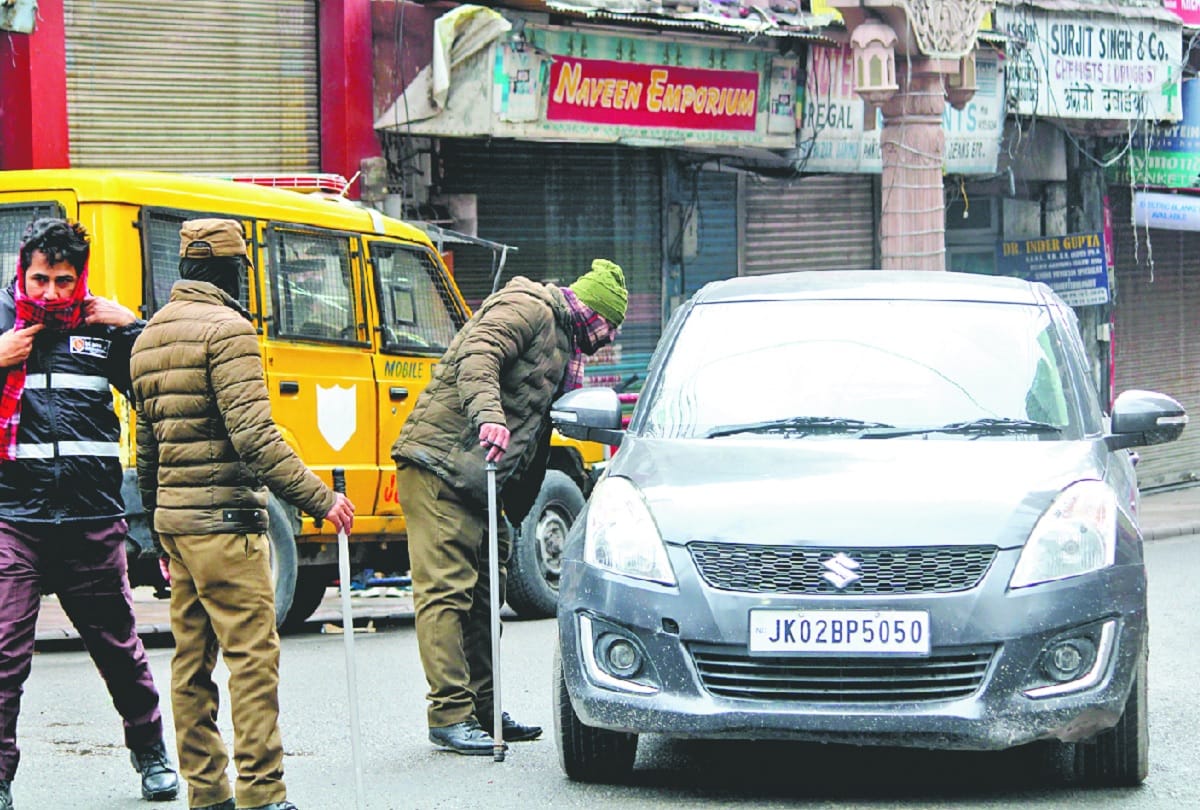 Jammu and Kashmir: Security forces deployed at important places before Republic Day, security of MA Stadium handed over to SOG