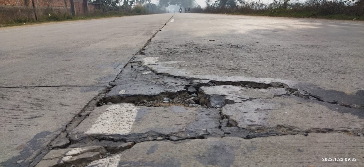 Highway made of CC technology started cracking in two years