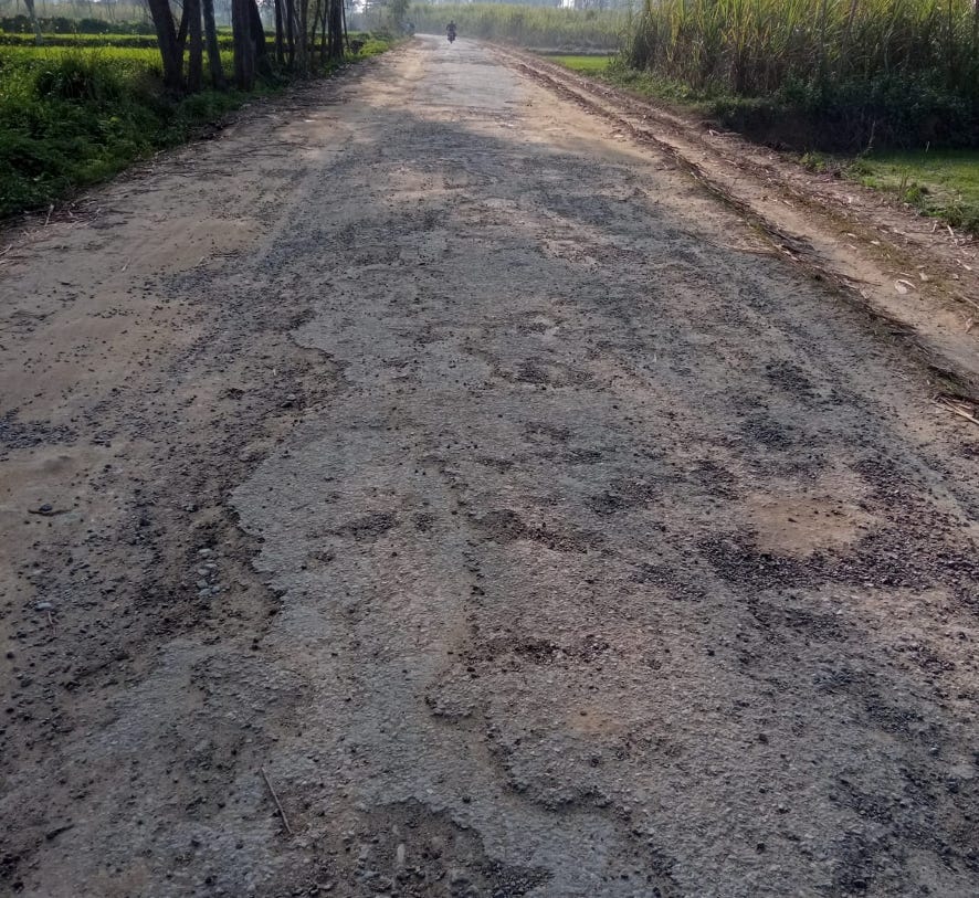 Farmers forced to transport sugarcane through bad routes
