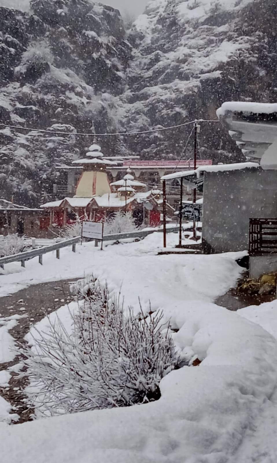 Seven rural motorways closed, power supply also stalled