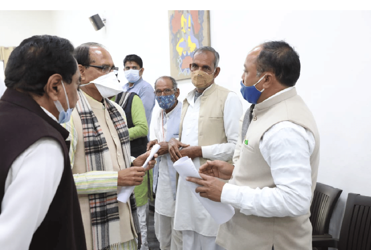 Meeting controversy ended: Digvijay Singh met Chief Minister Shivraj Singh Chouhan, Kamal Nath was also present