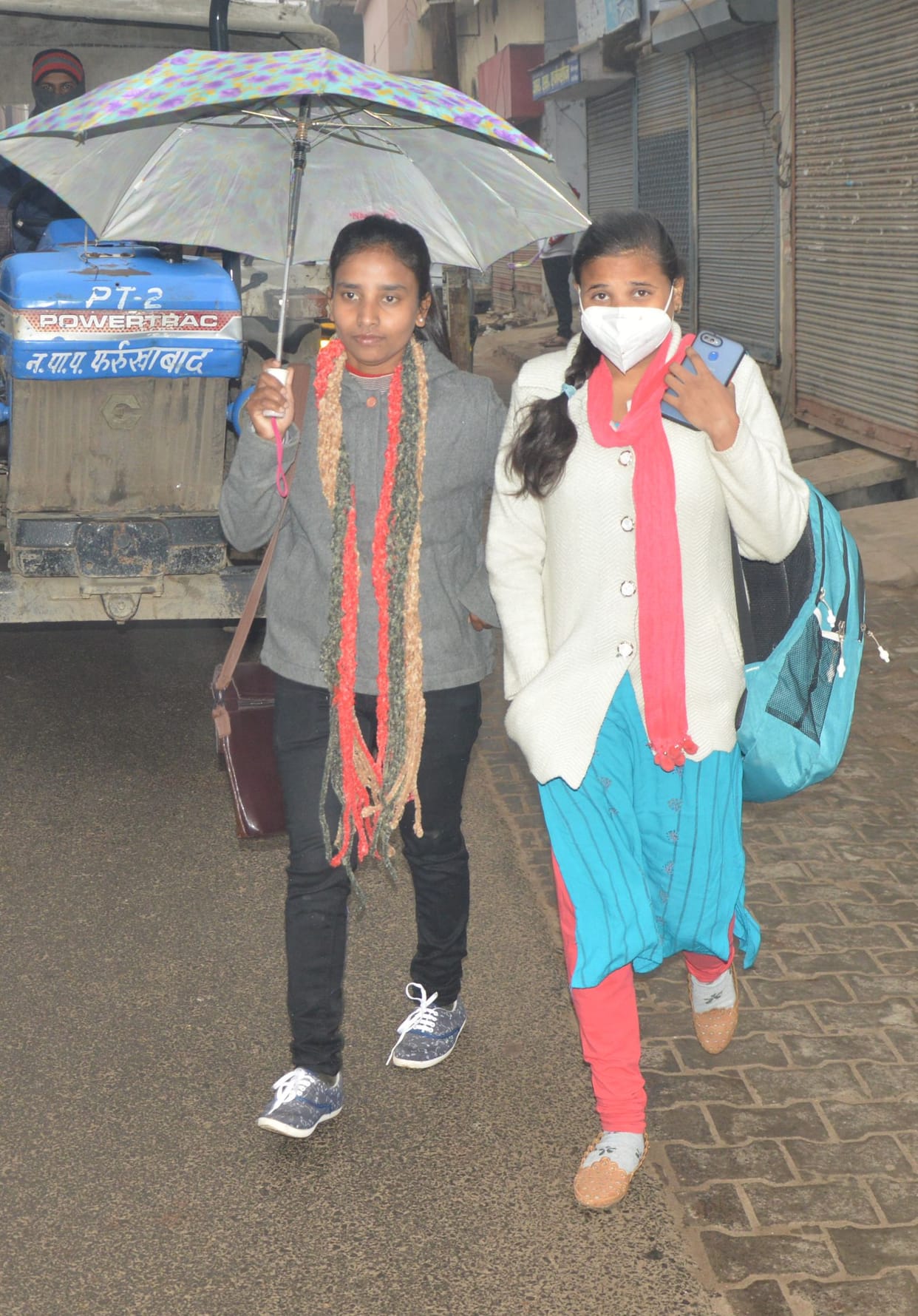 Drizzling rain with icy winds became a disaster