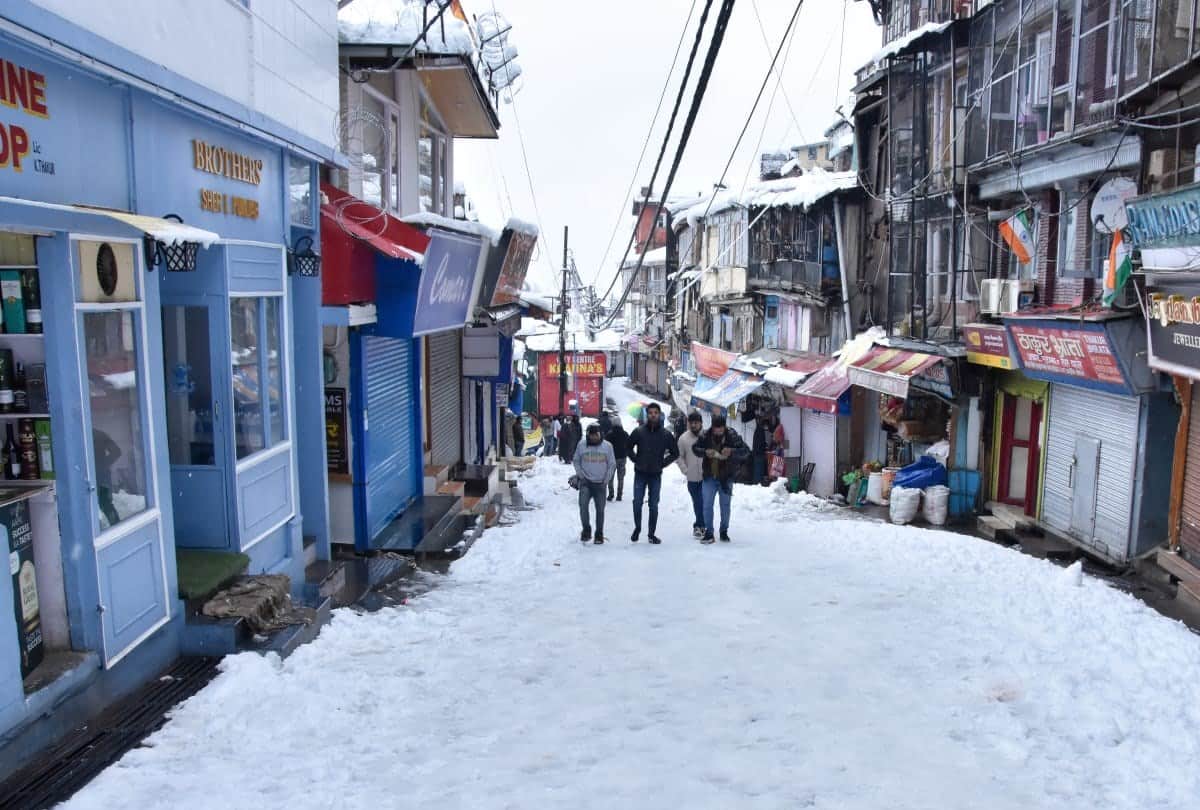 snowfall in shimla today amid yellow alert in himachal pradesh