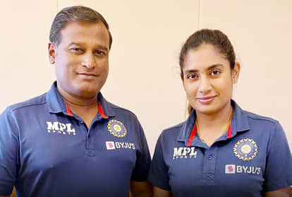 रमेश पोवार और मिताली राज