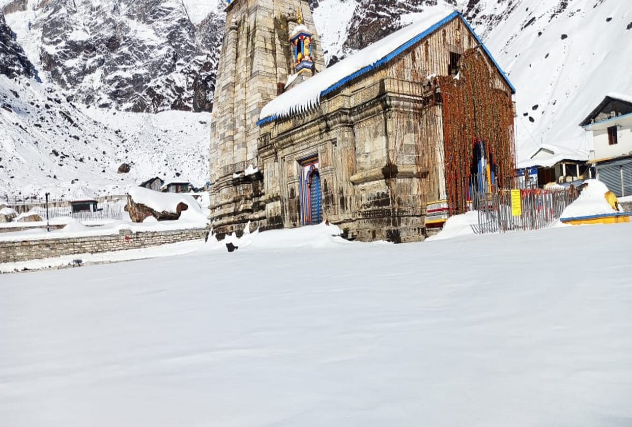 uttarakhand weather update: snowfall in kedarnath, badrinath and hilly altitude areas, see photos