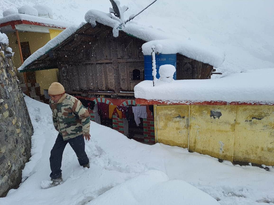 uttarakhand weather update: snowfall in kedarnath, badrinath and hilly altitude areas, see photos