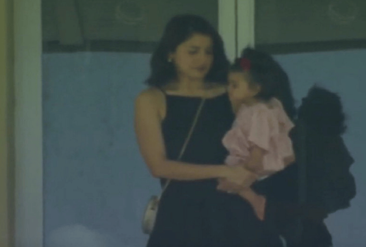 IND vs SA Virat Kohli and Anushka Sharma daughter vamika first look and pictues goes viral on social media