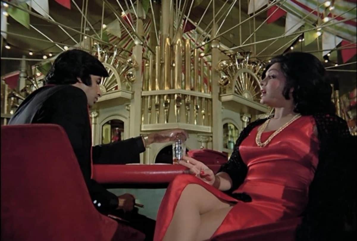 Bioscope with Pankaj Shukla deewar yash chopra salim javed Amitabh bachchan Shashi Kapoor waheeda rehman