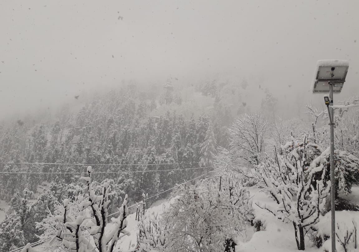 40 transfarmer shutdown in salooni area due to heavy snowfall