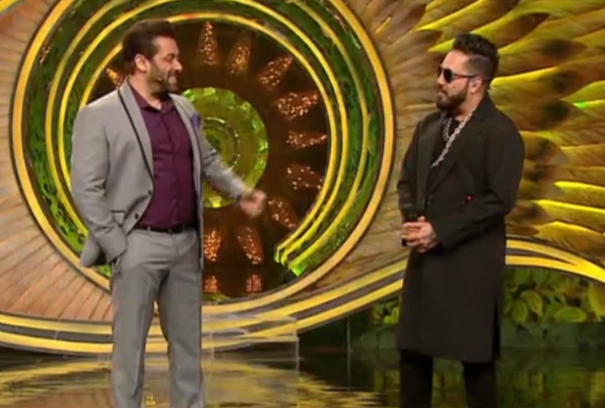 Bigg Boss 15 Salman Khan played dhol with Mika Singh and also did Bhangra