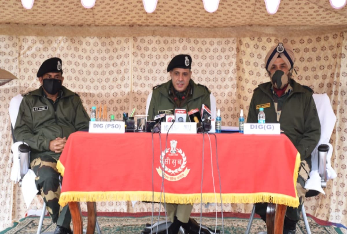 Jammu and Kashmir: BSF patrols intensified on India-Pakistan border, issued high alert on Republic Day