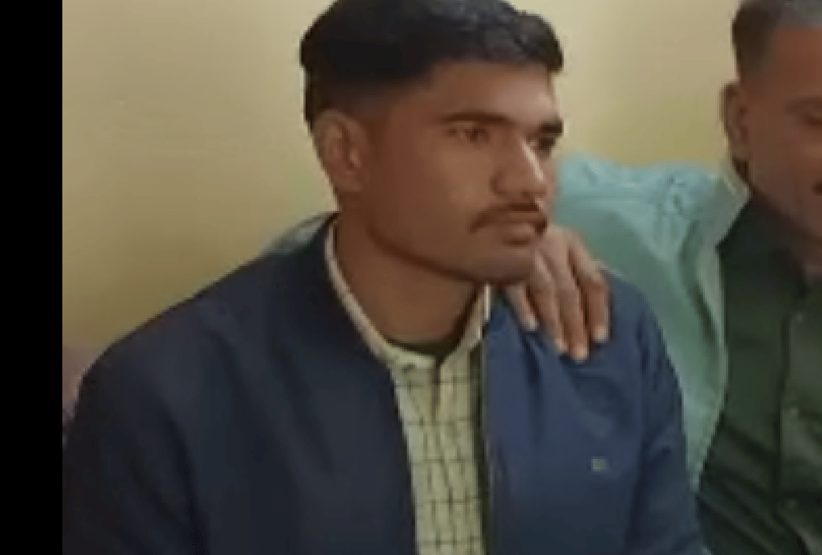 Madhya Pradesh: Demanded Rs.1.25 lakh from Anganwadi worker for posting in native village; Arrested red handed taking bribe