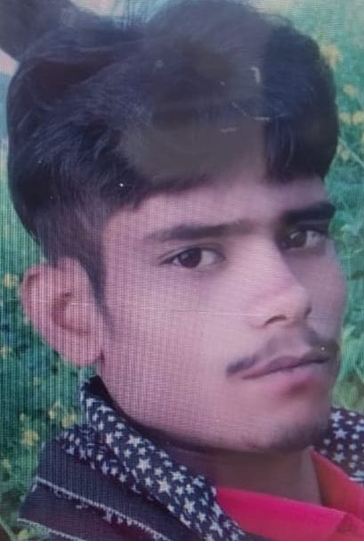 fathepur news,Bike rider killed in accident, fellow injured
