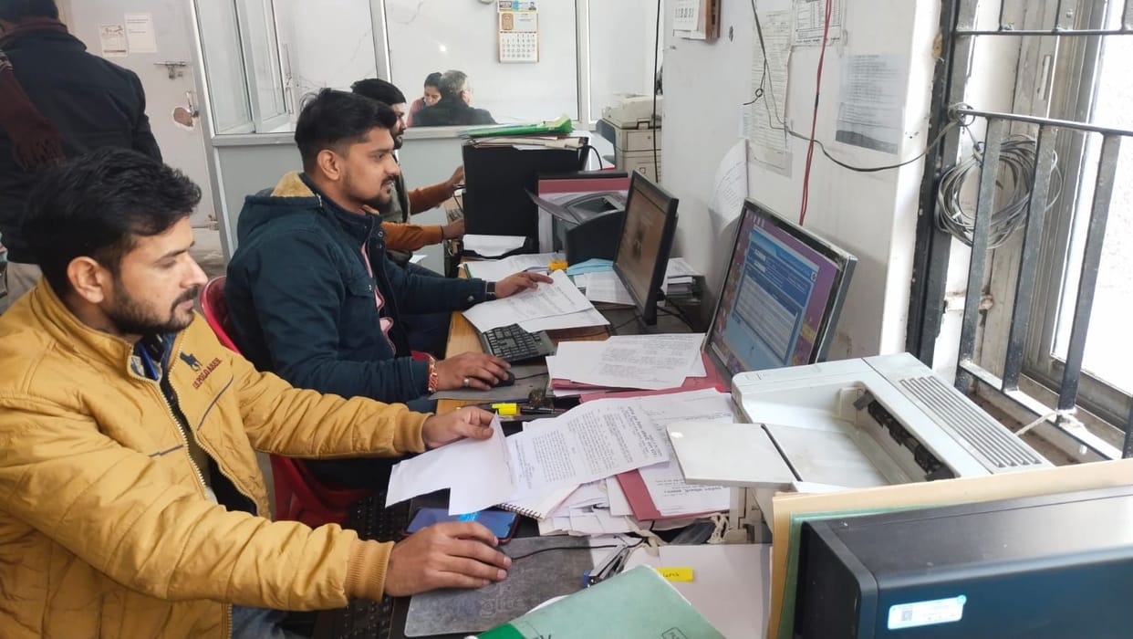 Hathras: Expenditure observers will come on 25th, will observe election expenses