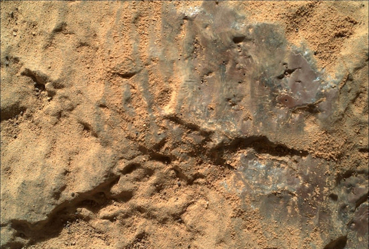 Mars Rocks mysterious purple coating rocks found on mars scientist shocking reviles