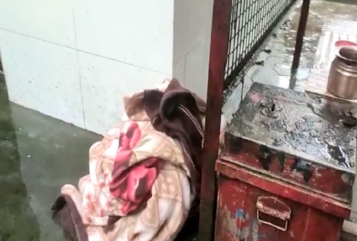 Newborn left wrapped in blanket in Shiva temple, died