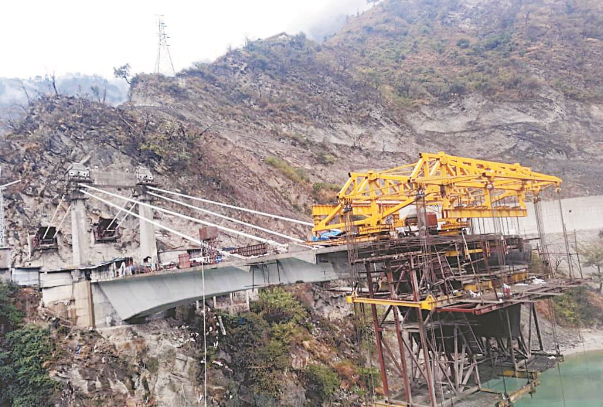 First Cable-stayed bridge in Mandi Himachal Pradesh