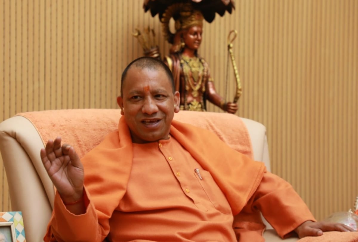 CM Yogi Adityanath speaks on Akhilesh Yadav and his party.