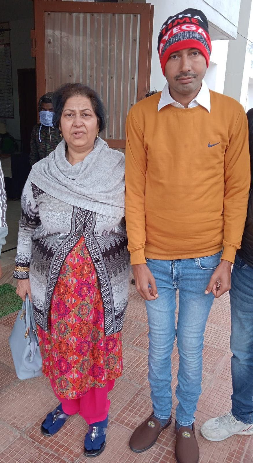 After 10 years, the son was found, the family jumped with joy