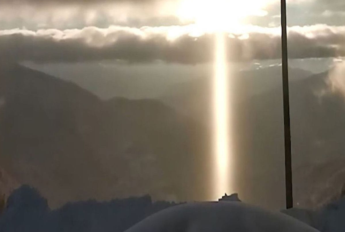 alien tractor beam appears over mountains turkey know the mystery behind it