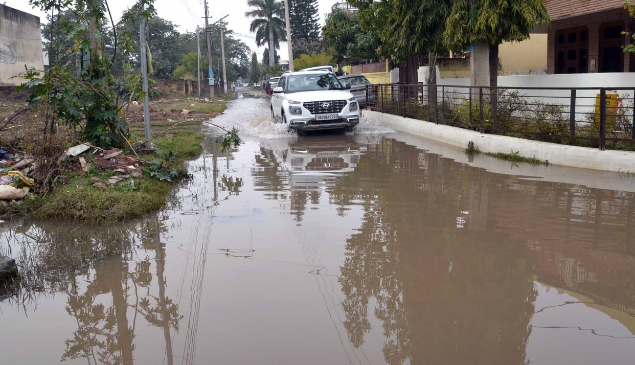 The condition of the colonies and sectors of the city worsened due to rain