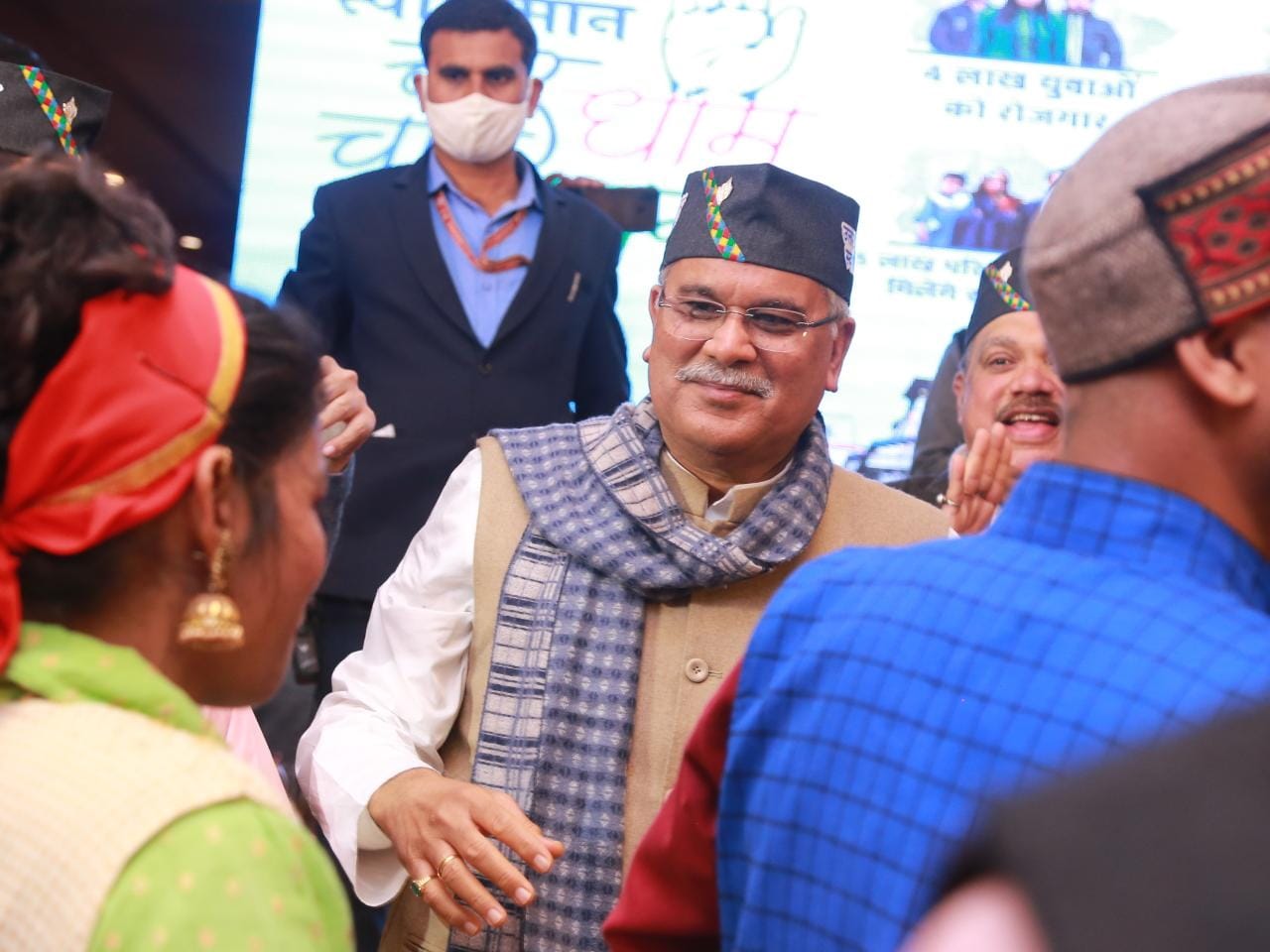 uttarakhand assembly election 2022: harak singh rawat harish rawat and pritam singh danced together, photos