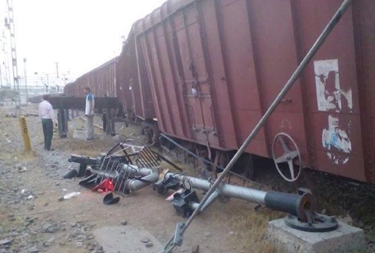 Rajasthan Train Accident: Goods train Accident in jaisalmer, 15 coaches derailed