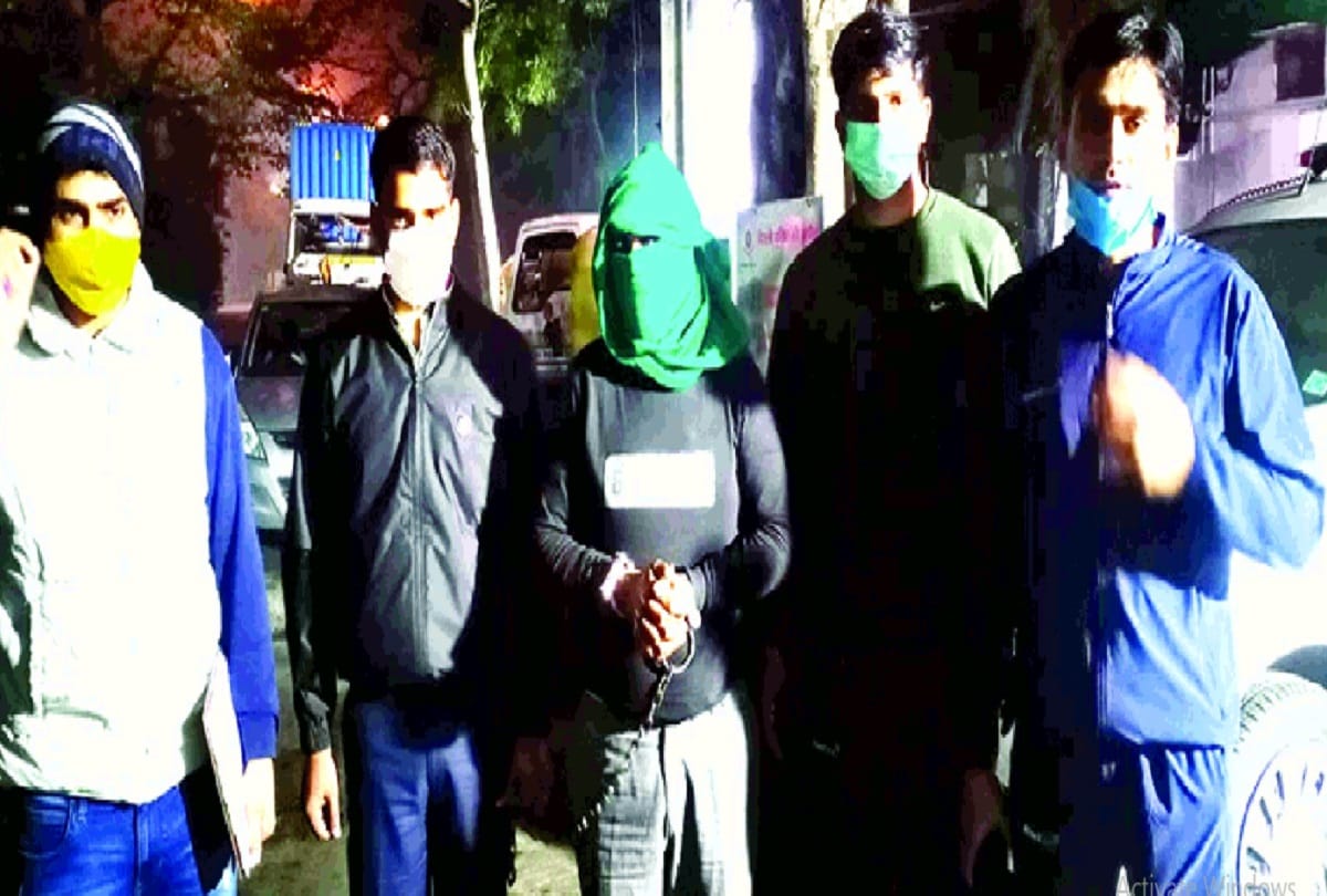 auto driver molested and robbed sbi female assistant manager near ito police arrested accuse