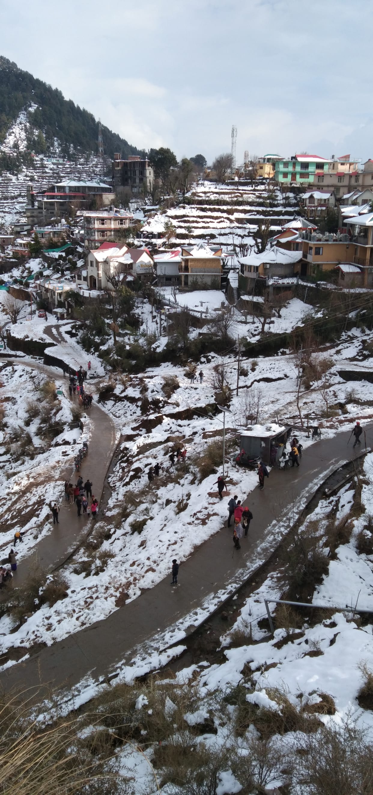 Darkness, chill people in 12 villages for four days, bus service stopped on four routes