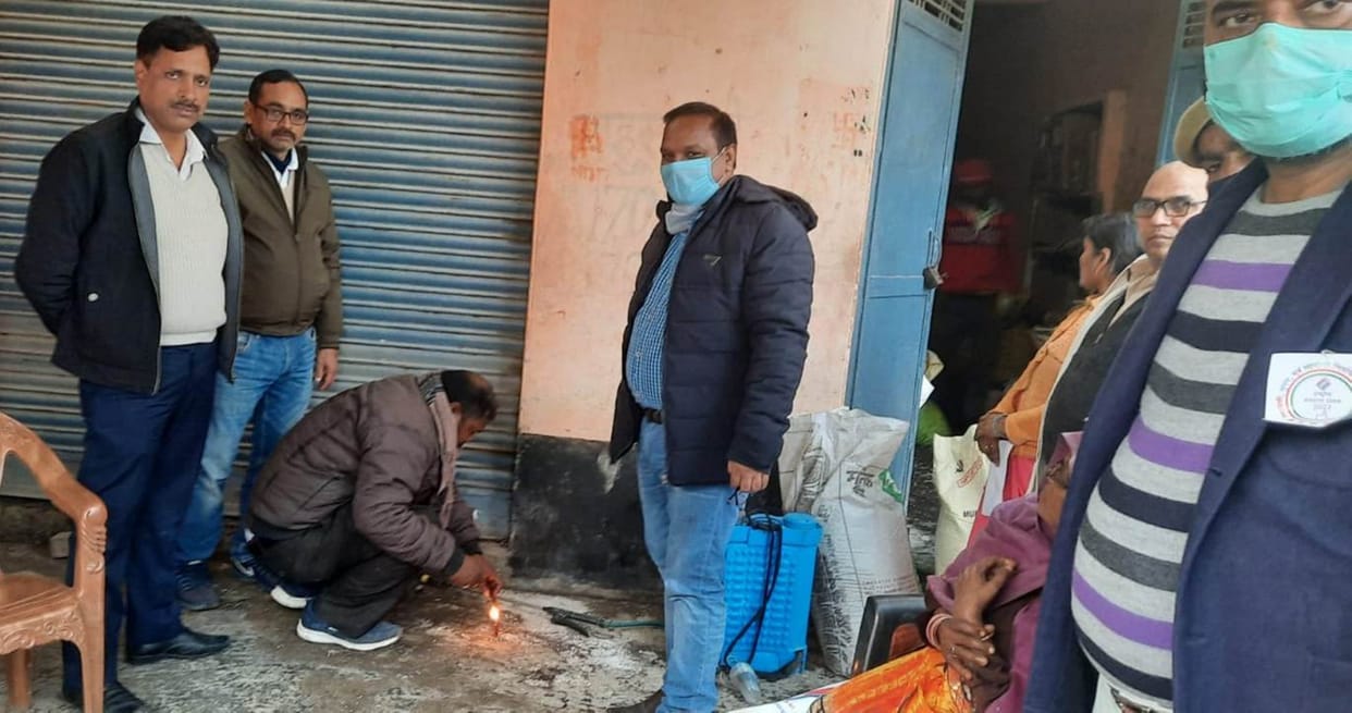 The fertilizer shop was sealed by taking samples