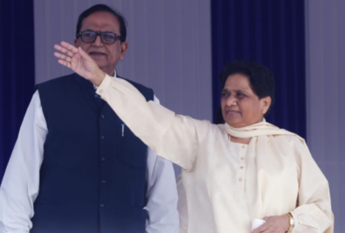 Bahujan Samaj Party: BSP brahmin face satish chand mishra name was missing from BSP 40 star campaigners list