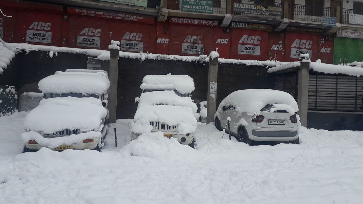 34 roads were closed in kinnour district due to rain and snowfall people facing problem