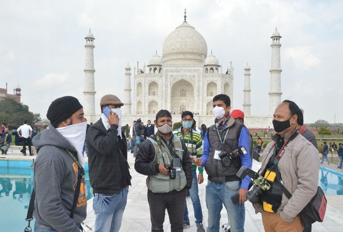 political parties ignores tourism issue in UP elections 2022