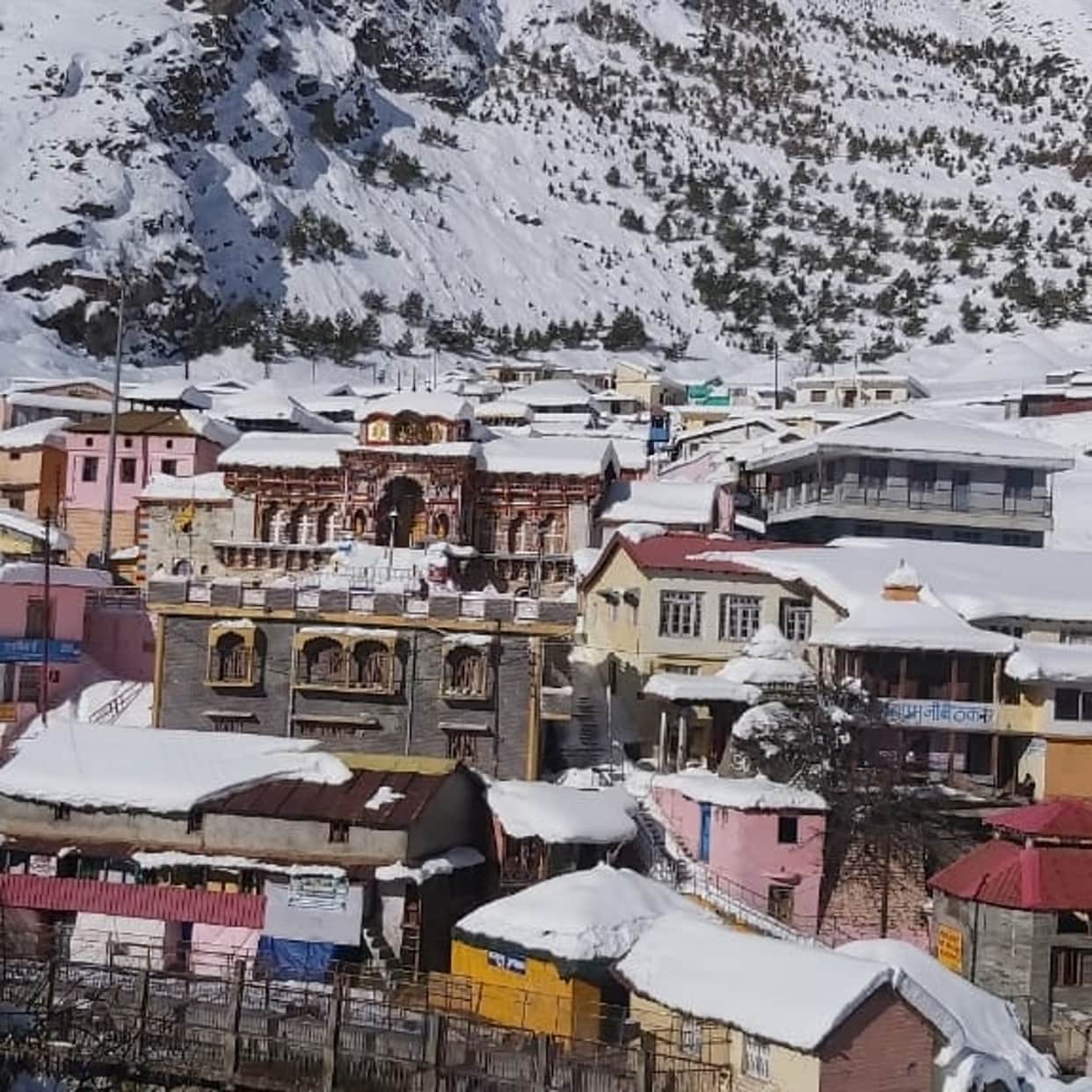 uttarakhand weather update: snow covered hill beauty seen after Sunny weather, see photos