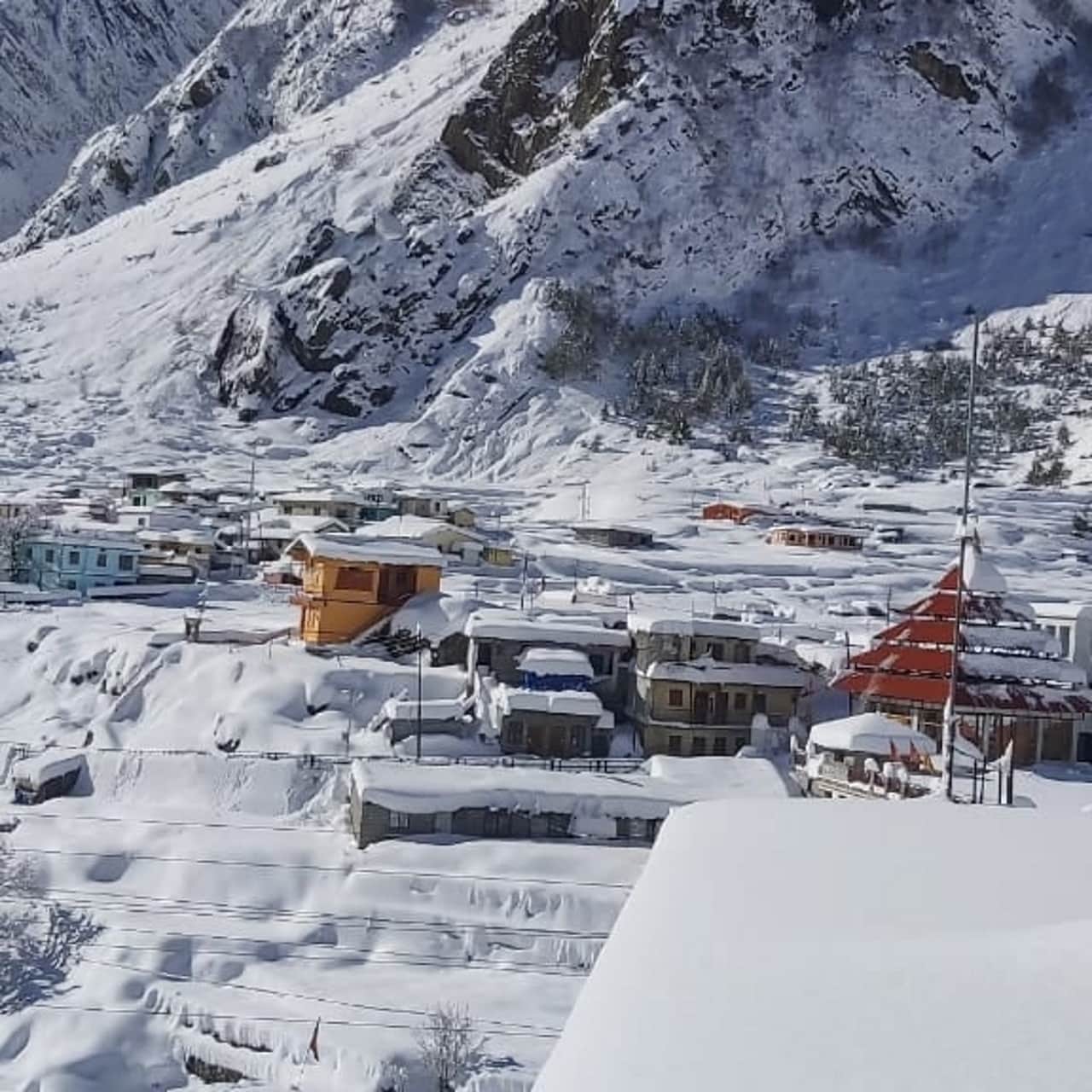 uttarakhand weather update: snow covered hill beauty seen after Sunny weather, see photos