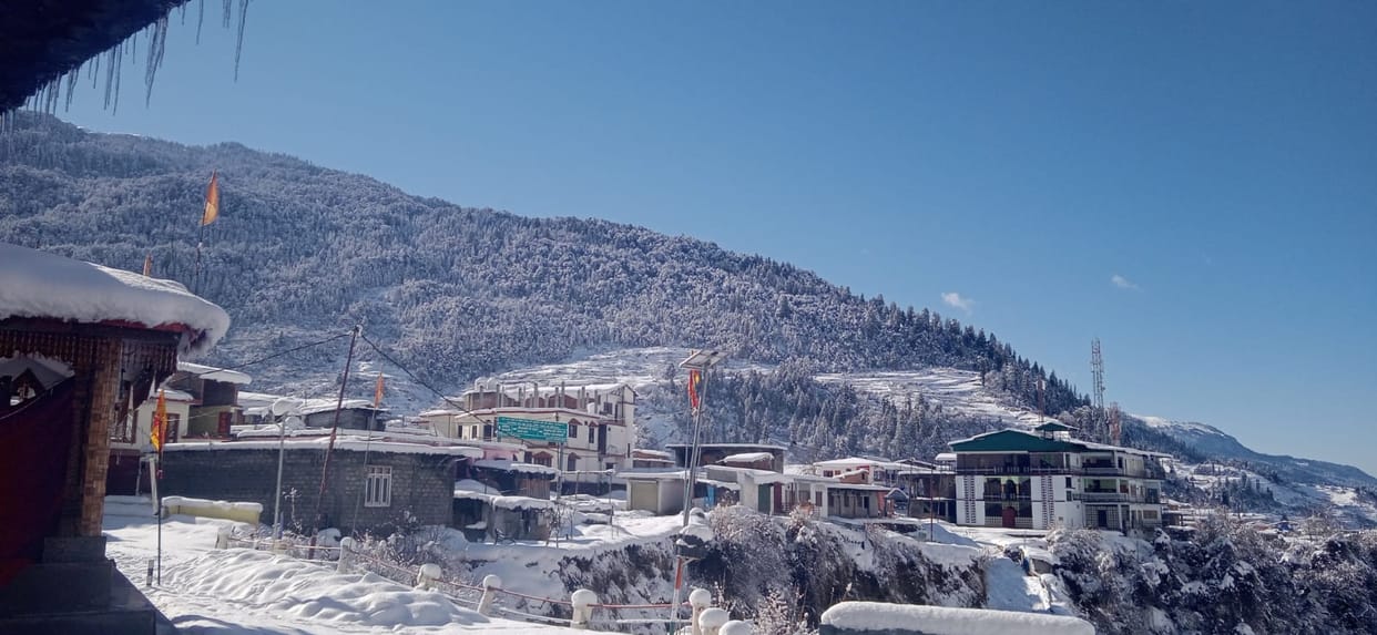 Uttarakhand Weather Update today: Rain and snowfall expected in many parts today, clear weather in Doon