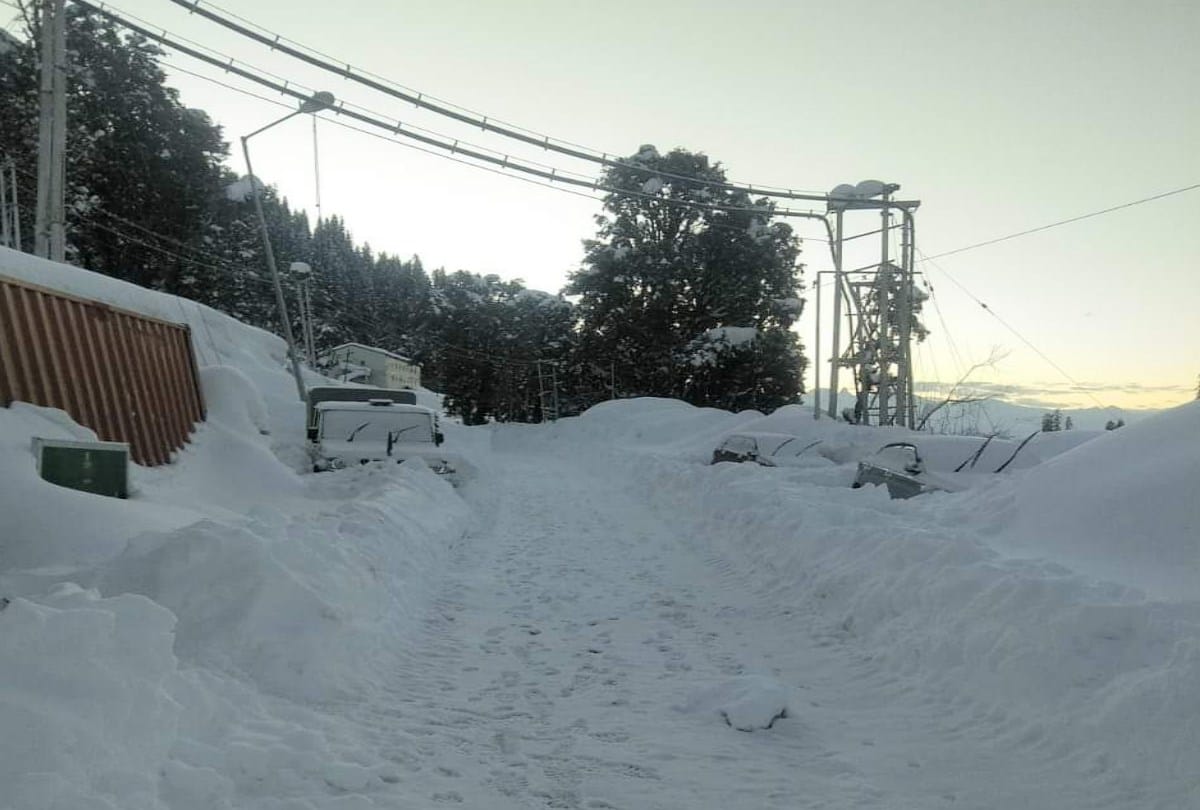 himachal weather update: fresh snowfall in himachal, many roads are still blocked in state