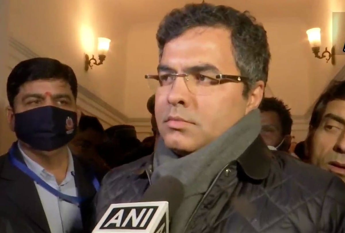 BJP MP Pravesh Verma gave controversial statement