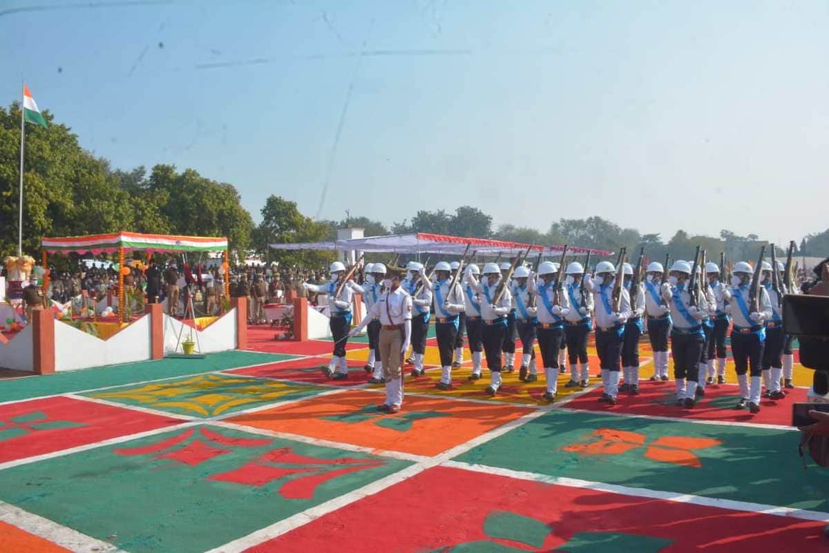 Republic Day 2022: Republic Day celebrated in districts of Purvanchal including Varanasi see photos