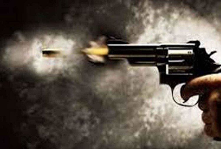Aligarh News: डीजे पर नृत्य में दो पक्ष भिड़े, कई राउंड फायरिंग, सीसीटीवी में कैद हुए आरोपी, एक भेजा जेल