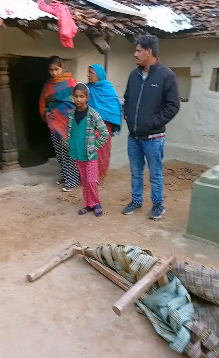 Police reached the village to catch the wanted, the police officer injured