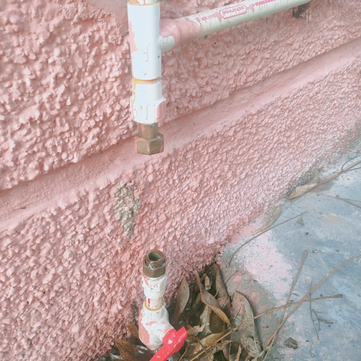 Water meters stolen from four houses of Devinagar