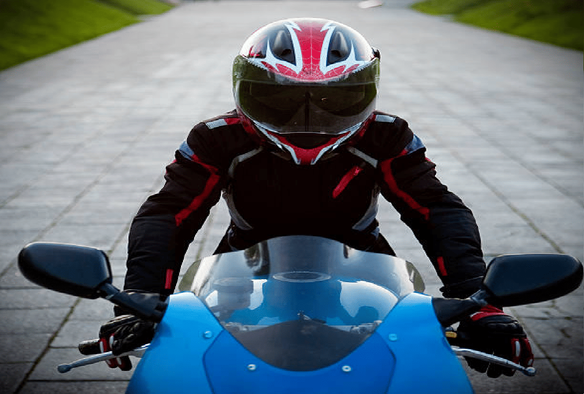 Philippines city bans two-wheelers full-face helmets