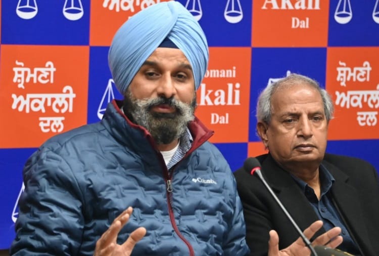 Akali Leader Bikram Majithia slams Punjab Government