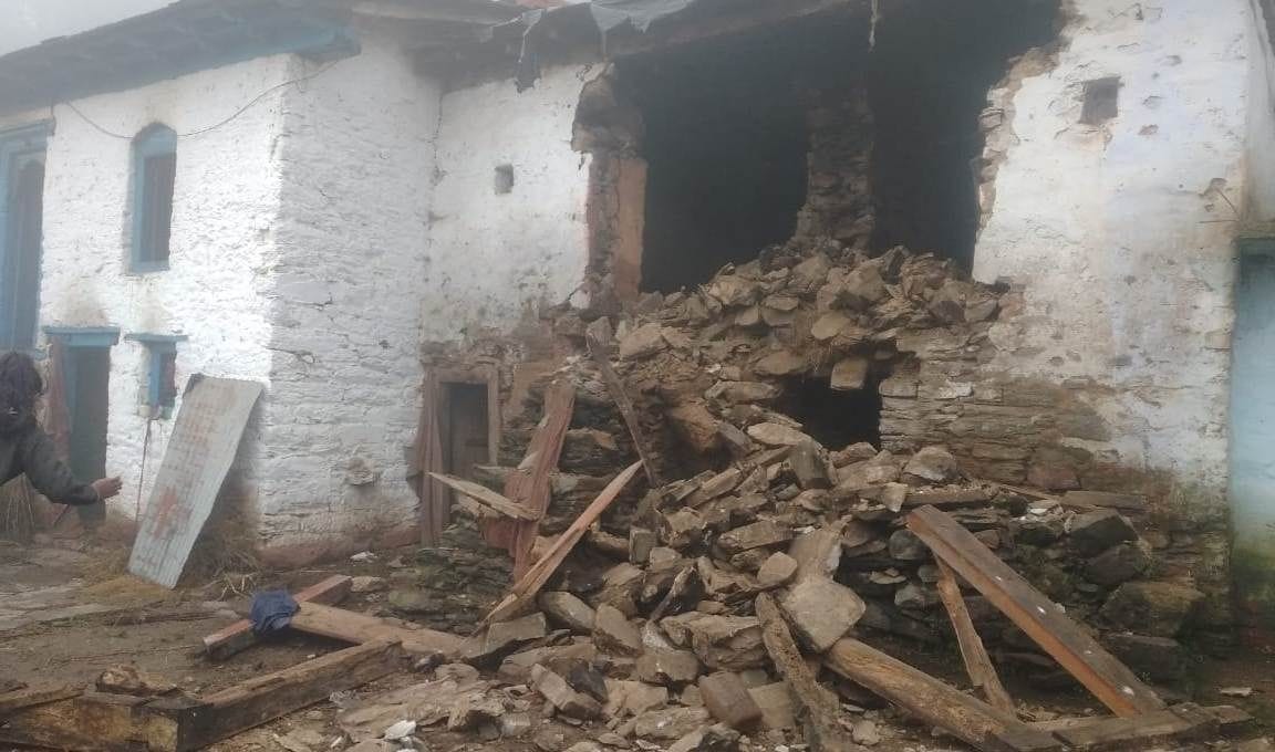 Due to rain in Mauda village, two-storey house collapsed