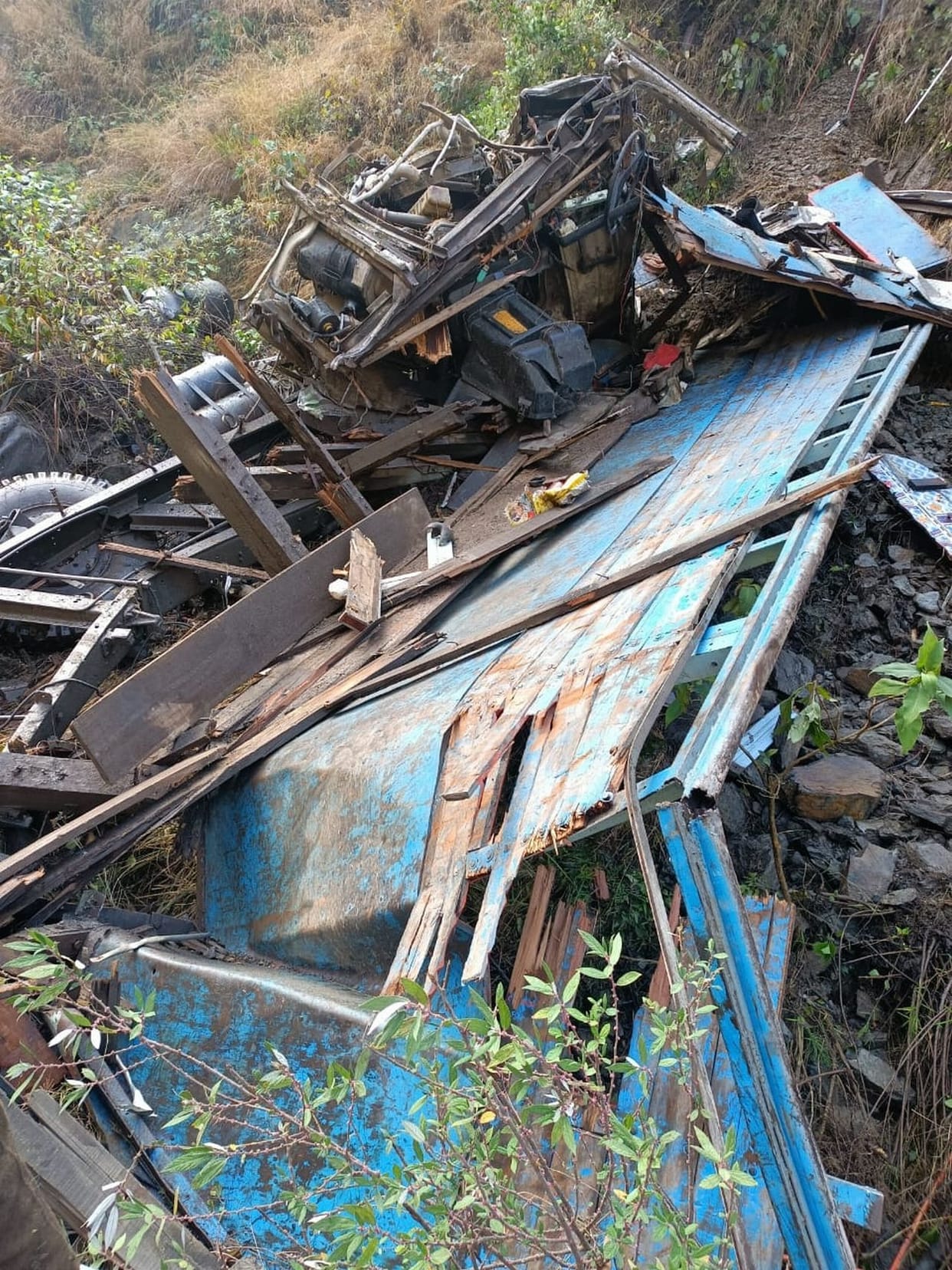Sangrur driver dies after truck falls