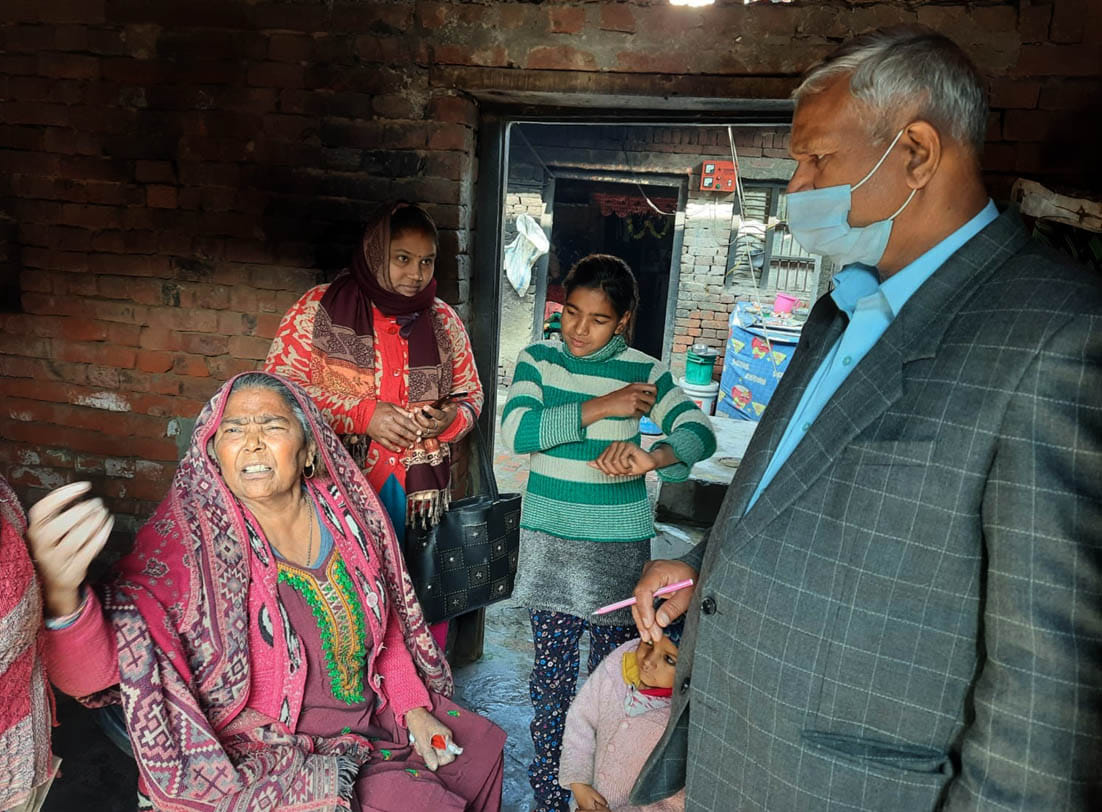 Door-to-door survey on vaccination