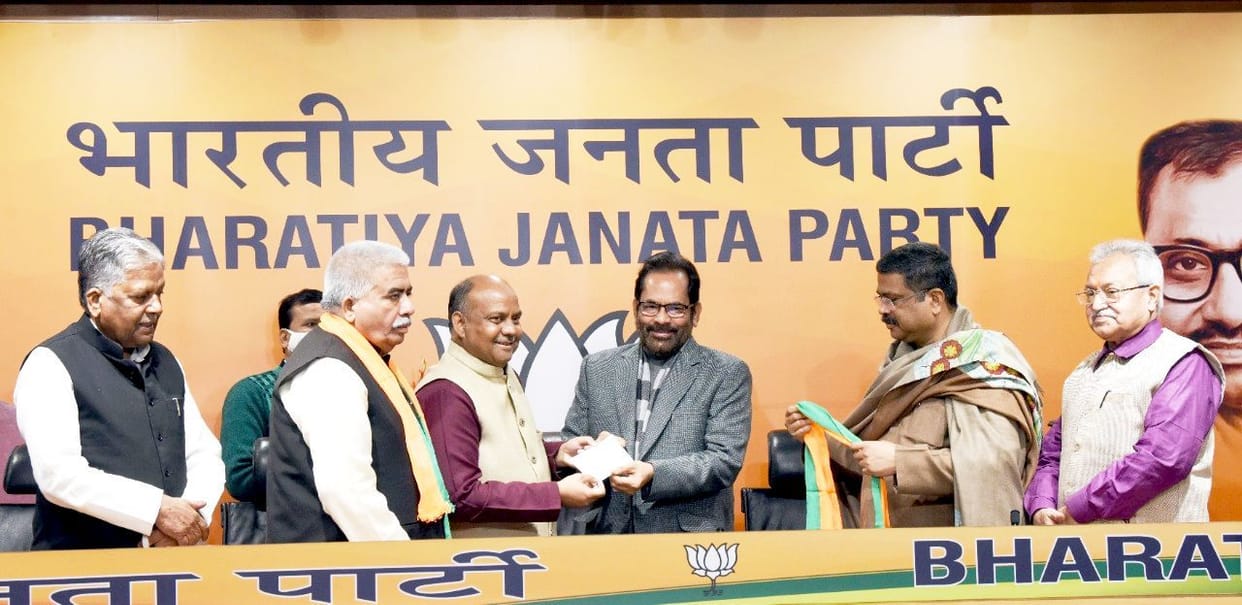 mla sharadvir singh joined bjp in delhi