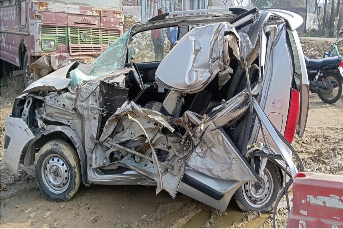 UP News: A girl child and three women of a family has died in a car accident in Partapur of Meerut